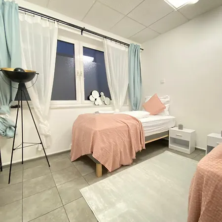Apartment Lux And Big Moerfelden-Walldorf