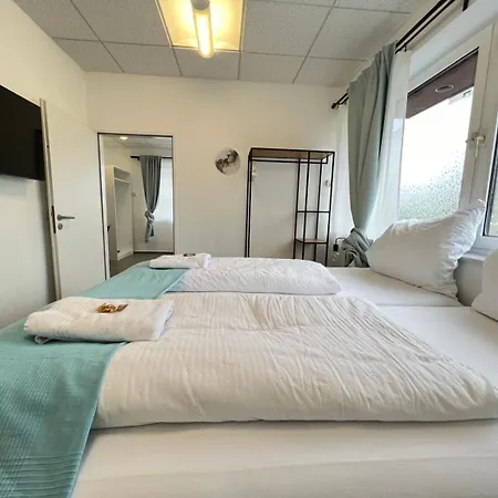 Lux And Big * Mörfelden-Walldorf