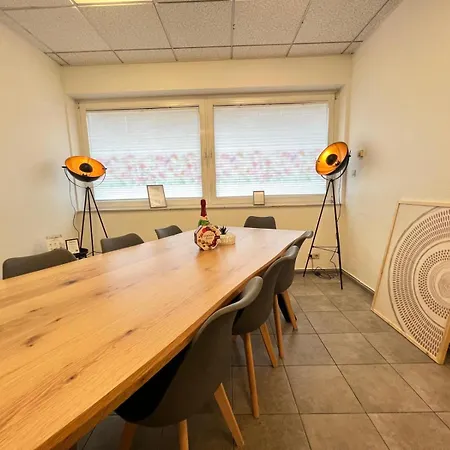 Lux And Big * Mörfelden-Walldorf