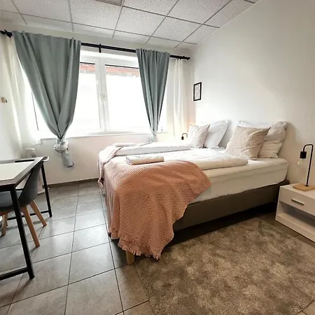 Lux And Big * Mörfelden-Walldorf