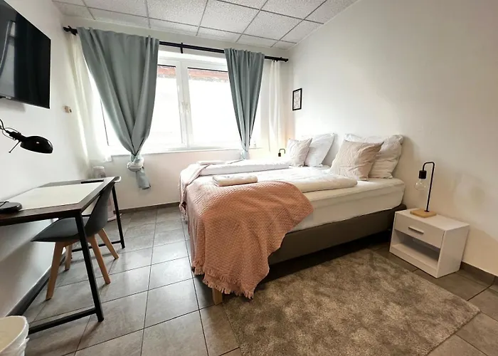 Lux And Big * Mörfelden-Walldorf